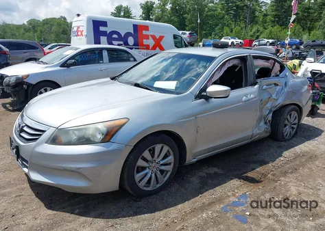 2011 Honda Accord 2.4 Lx z USA, uszkodzony, nr VIN 1HGCP2F38BA017634